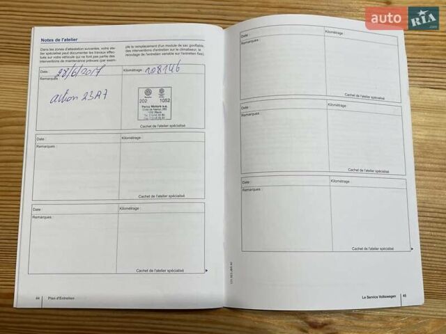 Черный Фольксваген Гольф, объемом двигателя 1.6 л и пробегом 207 тыс. км за 9300 $, фото 102 на Automoto.ua