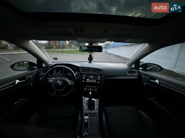 Черный Фольксваген Гольф, объемом двигателя 0 л и пробегом 245 тыс. км за 13200 $, фото 26 на Automoto.ua