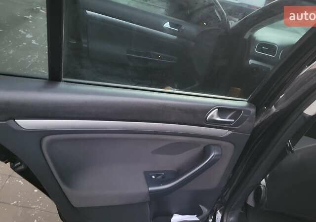 Чорний Фольксваген Гольф, об'ємом двигуна 1.6 л та пробігом 163 тис. км за 8900 $, фото 11 на Automoto.ua