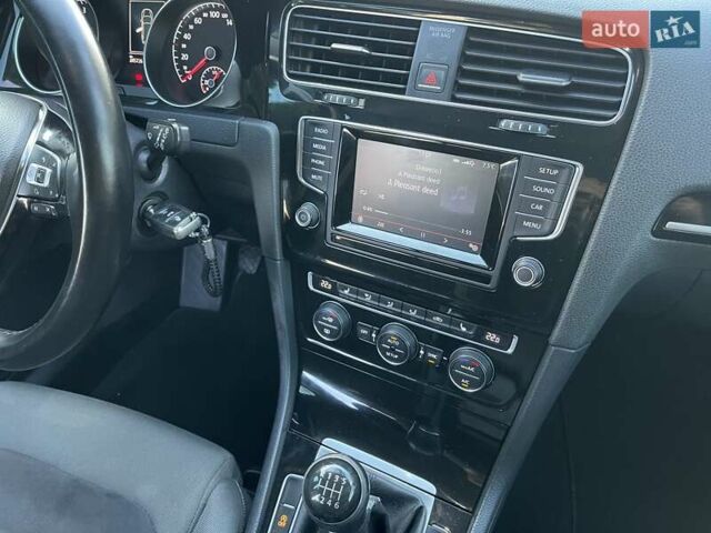 Фольксваген Гольф 2013 в Стрые на Automoto.ua Черный Фольксваген Гольф, объемом двигателя 1.97 л и пробегом 245 тыс. км за 11750 $, фото 36 на Automoto.ua