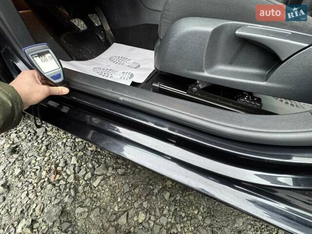 Черный Фольксваген Гольф, объемом двигателя 1.6 л и пробегом 207 тыс. км за 9300 $, фото 67 на Automoto.ua