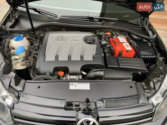 Черный Фольксваген Гольф, объемом двигателя 1.6 л и пробегом 233 тыс. км за 8450 $, фото 6 на Automoto.ua