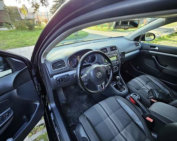 Черный Фольксваген Гольф, объемом двигателя 1.6 л и пробегом 326 тыс. км за 8950 $, фото 19 на Automoto.ua