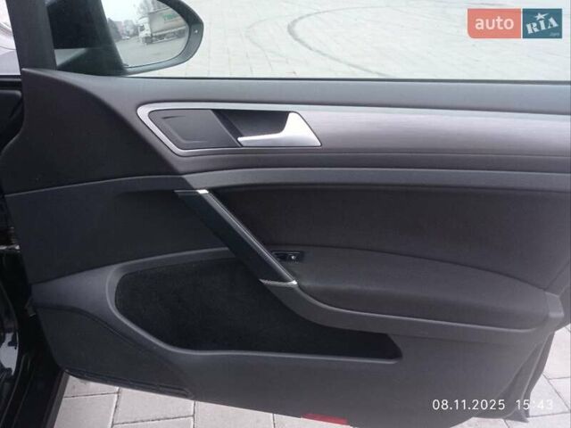 Черный Фольксваген Гольф, объемом двигателя 1.97 л и пробегом 241 тыс. км за 12000 $, фото 14 на Automoto.ua