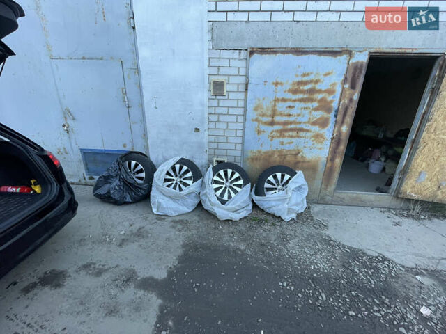 Чорний Фольксваген Гольф, об'ємом двигуна 1.6 л та пробігом 251 тис. км за 11700 $, фото 35 на Automoto.ua