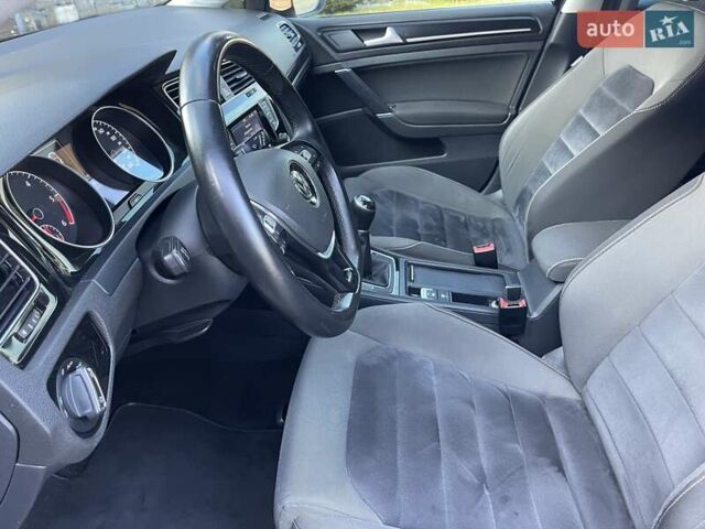 Фольксваген Гольф 2013 в Стрые на Automoto.ua Черный Фольксваген Гольф, объемом двигателя 1.97 л и пробегом 245 тыс. км за 11750 $, фото 26 на Automoto.ua