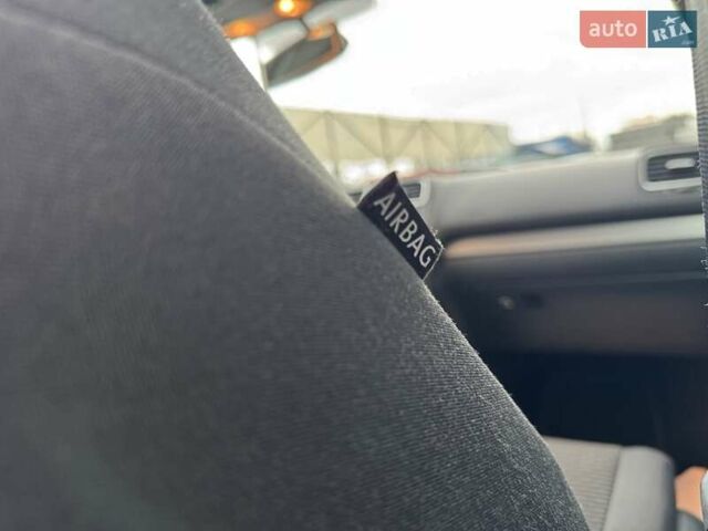 Черный Фольксваген Гольф, объемом двигателя 1.6 л и пробегом 207 тыс. км за 9300 $, фото 50 на Automoto.ua