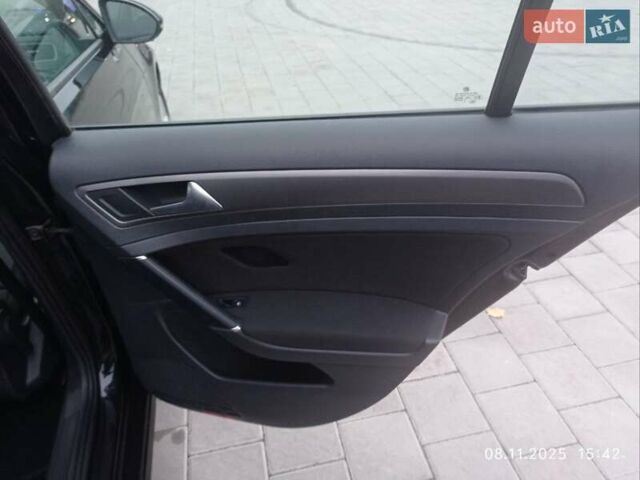 Черный Фольксваген Гольф, объемом двигателя 1.97 л и пробегом 241 тыс. км за 12000 $, фото 19 на Automoto.ua