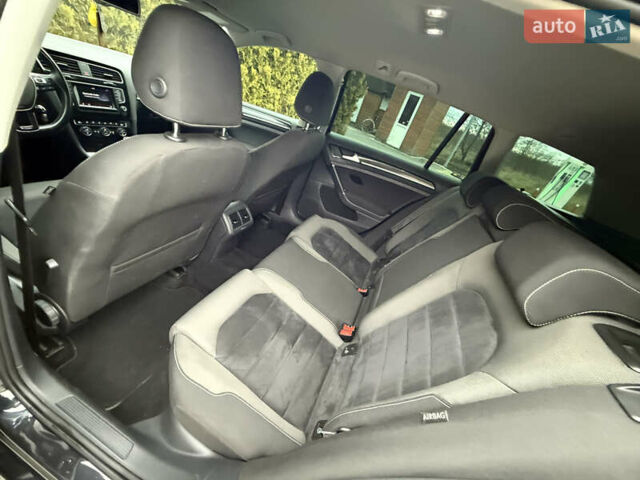 Черный Фольксваген Гольф, объемом двигателя 2 л и пробегом 245 тыс. км за 11700 $, фото 42 на Automoto.ua