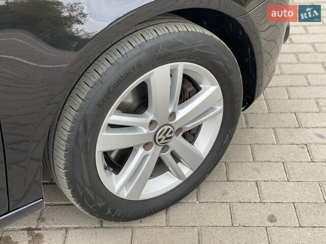 Черный Фольксваген Гольф, объемом двигателя 1.97 л и пробегом 233 тыс. км за 10190 $, фото 51 на Automoto.ua