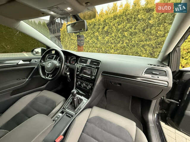 Черный Фольксваген Гольф, объемом двигателя 2 л и пробегом 245 тыс. км за 11700 $, фото 28 на Automoto.ua