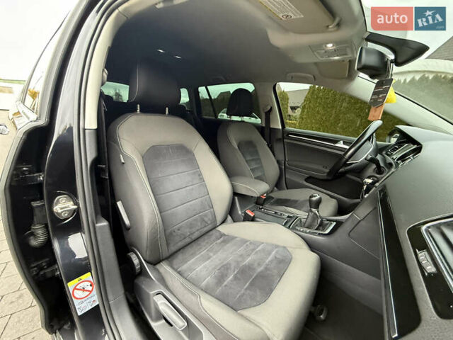 Черный Фольксваген Гольф, объемом двигателя 2 л и пробегом 245 тыс. км за 11700 $, фото 26 на Automoto.ua