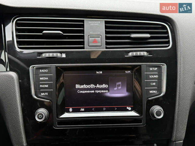 Черный Фольксваген Гольф, объемом двигателя 2 л и пробегом 245 тыс. км за 11700 $, фото 50 на Automoto.ua