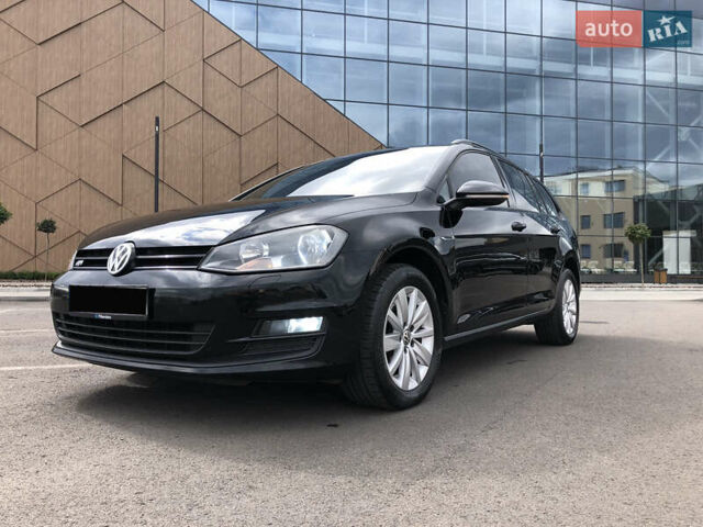 Черный Фольксваген Гольф, объемом двигателя 1.6 л и пробегом 330 тыс. км за 11000 $, фото 4 на Automoto.ua