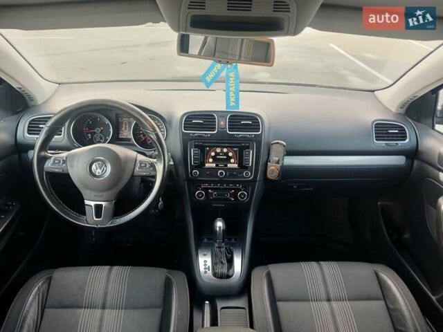 Черный Фольксваген Гольф, объемом двигателя 1.6 л и пробегом 266 тыс. км за 8600 $, фото 21 на Automoto.ua