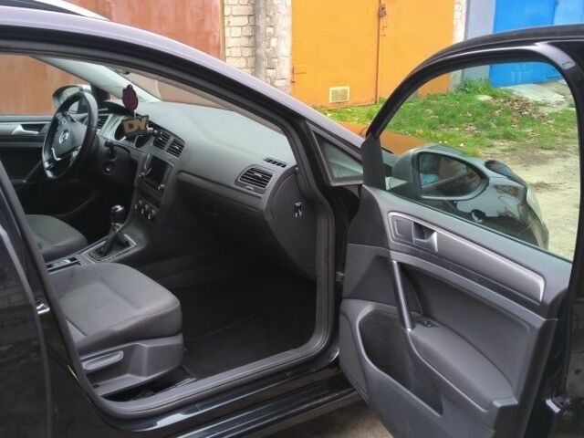 Черный Фольксваген Гольф, объемом двигателя 1.2 л и пробегом 273 тыс. км за 9300 $, фото 10 на Automoto.ua