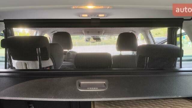 Черный Фольксваген Гольф, объемом двигателя 1.6 л и пробегом 335 тыс. км за 9963 $, фото 14 на Automoto.ua