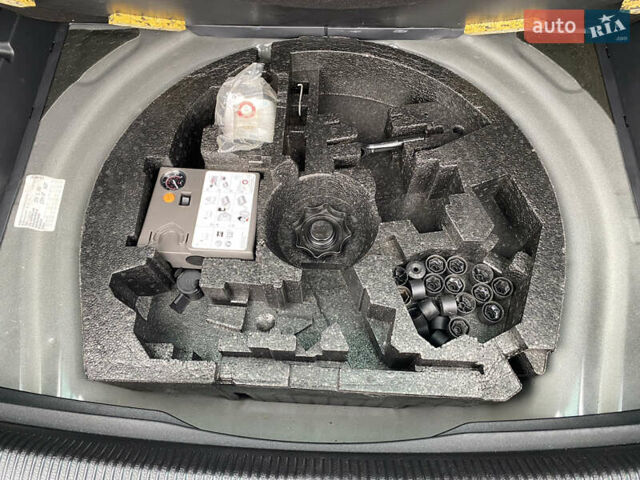 Черный Фольксваген Гольф, объемом двигателя 1.97 л и пробегом 233 тыс. км за 10190 $, фото 47 на Automoto.ua