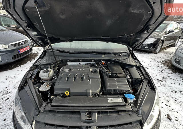 Черный Фольксваген Гольф, объемом двигателя 1.6 л и пробегом 189 тыс. км за 11500 $, фото 16 на Automoto.ua