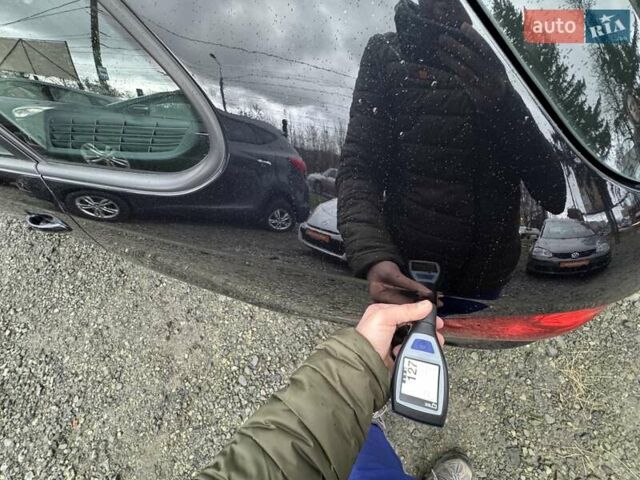 Черный Фольксваген Гольф, объемом двигателя 1.6 л и пробегом 207 тыс. км за 9300 $, фото 74 на Automoto.ua