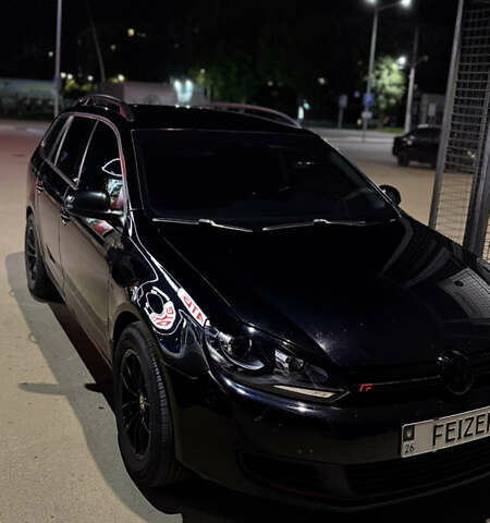 Черный Фольксваген Гольф, объемом двигателя 1.6 л и пробегом 320 тыс. км за 9300 $, фото 3 на Automoto.ua