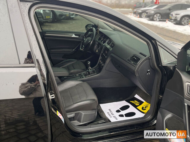 Черный Фольксваген Гольф, объемом двигателя 1.6 л и пробегом 246 тыс. км за 10300 $, фото 21 на Automoto.ua