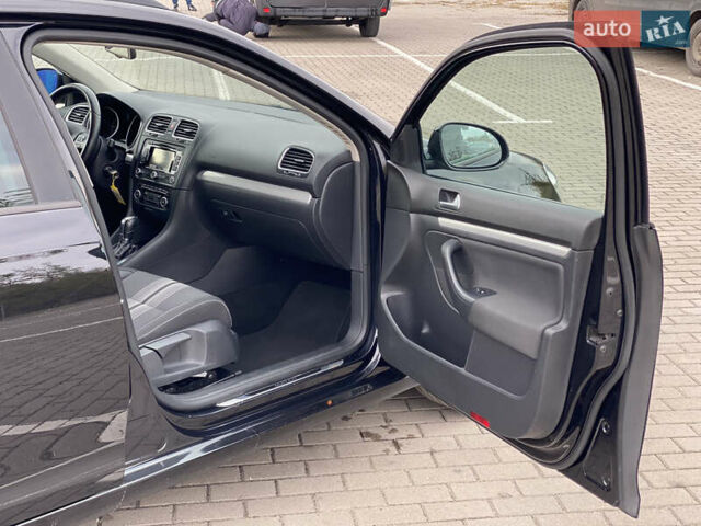 Черный Фольксваген Гольф, объемом двигателя 1.97 л и пробегом 233 тыс. км за 10190 $, фото 37 на Automoto.ua