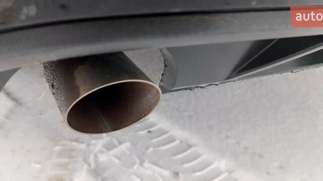 Черный Фольксваген Гольф, объемом двигателя 1.6 л и пробегом 245 тыс. км за 9800 $, фото 15 на Automoto.ua