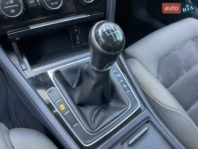 Фольксваген Гольф 2013 в Стрые на Automoto.ua Черный Фольксваген Гольф, объемом двигателя 1.97 л и пробегом 245 тыс. км за 11750 $, фото 39 на Automoto.ua