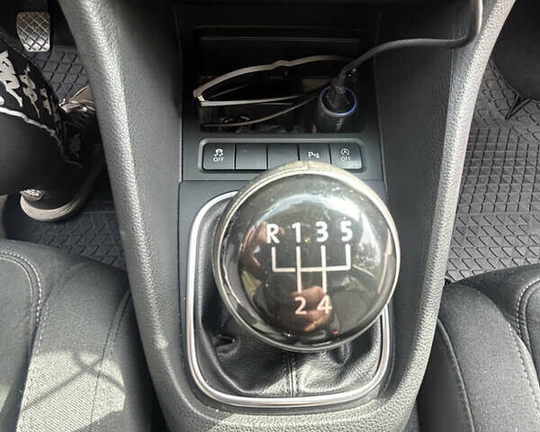 Чорний Фольксваген Гольф, об'ємом двигуна 1.6 л та пробігом 320 тис. км за 8200 $, фото 34 на Automoto.ua