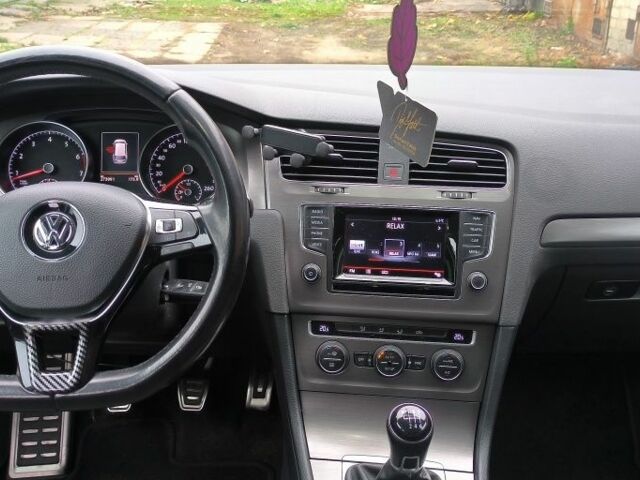 Черный Фольксваген Гольф, объемом двигателя 1.2 л и пробегом 273 тыс. км за 9300 $, фото 17 на Automoto.ua