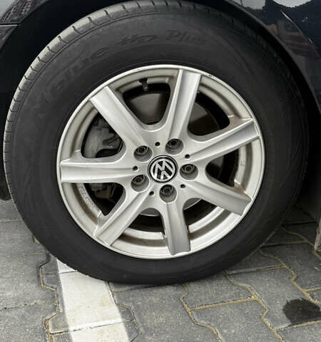 Черный Фольксваген Гольф, объемом двигателя 1.6 л и пробегом 279 тыс. км за 8400 $, фото 24 на Automoto.ua