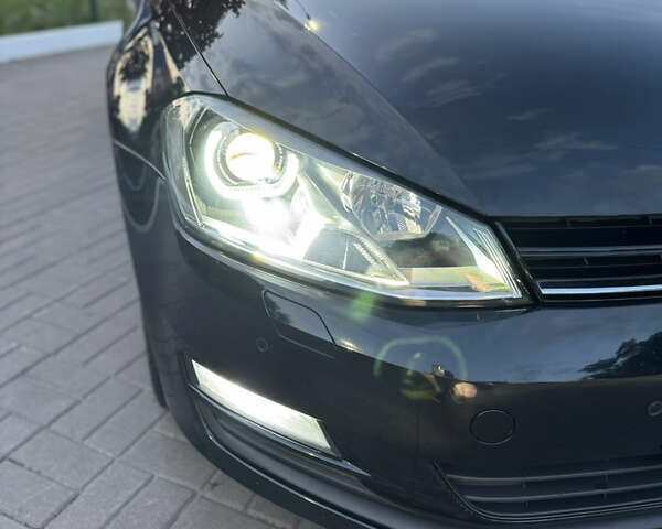 Чорний Фольксваген Гольф, об'ємом двигуна 1.6 л та пробігом 251 тис. км за 11700 $, фото 6 на Automoto.ua