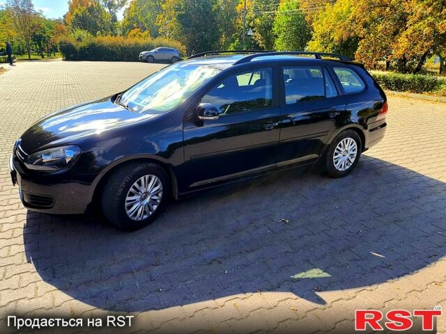 Черный Фольксваген Гольф, объемом двигателя 1.6 л и пробегом 241 тыс. км за 8000 $, фото 5 на Automoto.ua