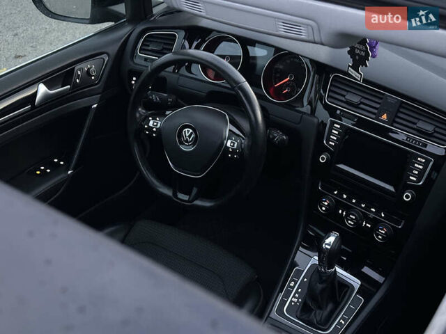 Черный Фольксваген Гольф, объемом двигателя 0 л и пробегом 245 тыс. км за 13200 $, фото 22 на Automoto.ua