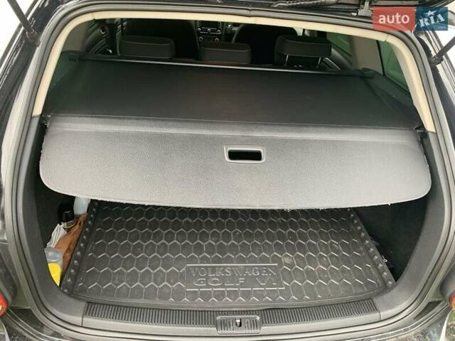 Черный Фольксваген Гольф, объемом двигателя 1.6 л и пробегом 233 тыс. км за 8450 $, фото 2 на Automoto.ua