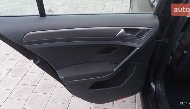 Черный Фольксваген Гольф, объемом двигателя 1.97 л и пробегом 241 тыс. км за 12000 $, фото 23 на Automoto.ua