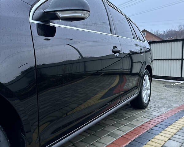 Черный Фольксваген Гольф, объемом двигателя 1.6 л и пробегом 276 тыс. км за 8999 $, фото 8 на Automoto.ua