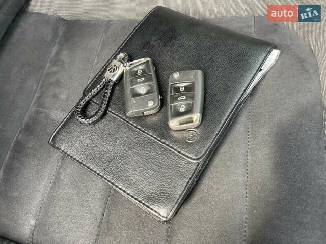 Фольксваген Гольф 2013 в Стрые на Automoto.ua Черный Фольксваген Гольф, объемом двигателя 1.97 л и пробегом 245 тыс. км за 11750 $, фото 56 на Automoto.ua