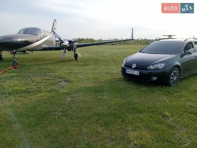 Черный Фольксваген Гольф, объемом двигателя 1.6 л и пробегом 356 тыс. км за 10500 $, фото 10 на Automoto.ua
