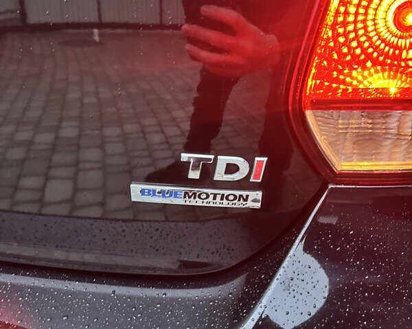 Черный Фольксваген Гольф, объемом двигателя 1.6 л и пробегом 276 тыс. км за 8999 $, фото 10 на Automoto.ua