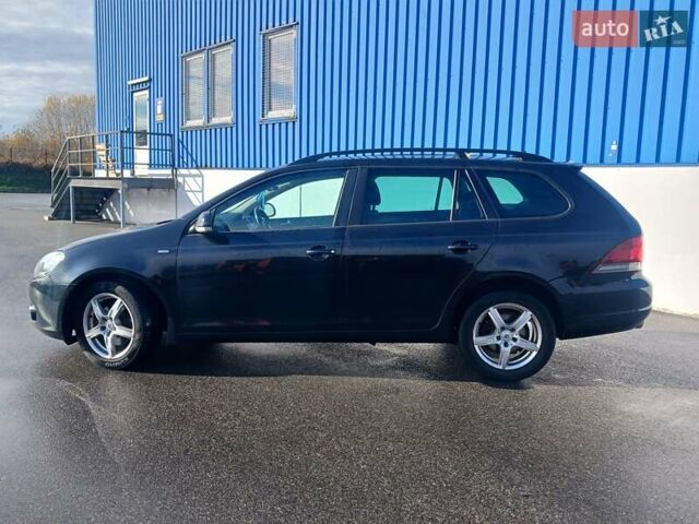 Черный Фольксваген Гольф, объемом двигателя 1.6 л и пробегом 266 тыс. км за 8600 $, фото 7 на Automoto.ua