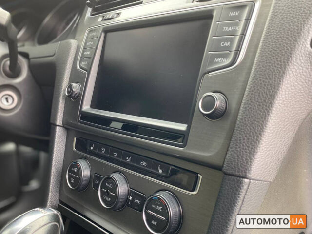 Черный Фольксваген Гольф, объемом двигателя 1.6 л и пробегом 290 тыс. км за 13199 $, фото 17 на Automoto.ua