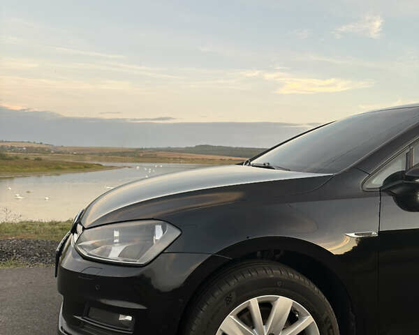 Черный Фольксваген Гольф, объемом двигателя 1.6 л и пробегом 330 тыс. км за 11000 $, фото 48 на Automoto.ua