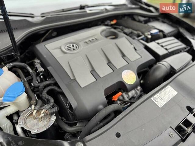 Черный Фольксваген Гольф, объемом двигателя 1.6 л и пробегом 207 тыс. км за 9300 $, фото 59 на Automoto.ua