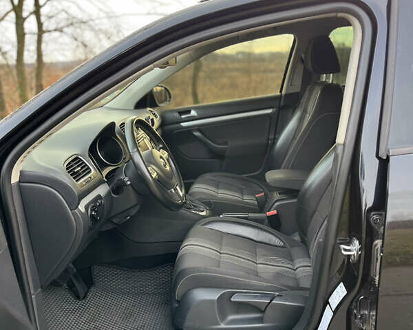 Чорний Фольксваген Гольф, об'ємом двигуна 1.97 л та пробігом 297 тис. км за 9200 $, фото 34 на Automoto.ua