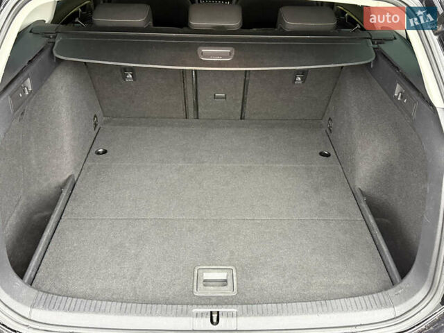 Черный Фольксваген Гольф, объемом двигателя 2 л и пробегом 245 тыс. км за 11700 $, фото 39 на Automoto.ua