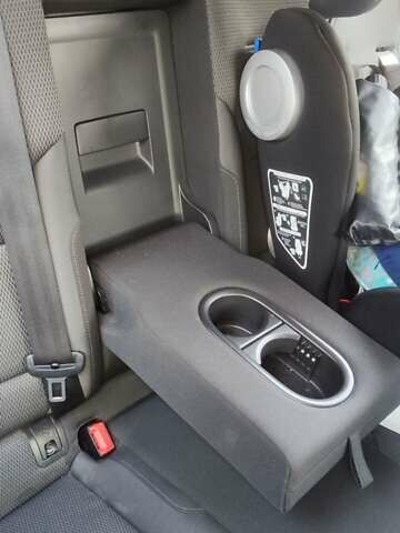 Черный Фольксваген Гольф, объемом двигателя 1.6 л и пробегом 335 тыс. км за 9963 $, фото 13 на Automoto.ua