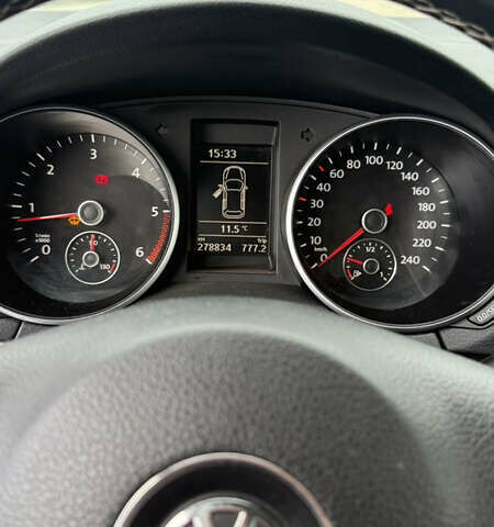 Черный Фольксваген Гольф, объемом двигателя 1.6 л и пробегом 279 тыс. км за 8400 $, фото 14 на Automoto.ua