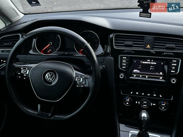 Черный Фольксваген Гольф, объемом двигателя 0 л и пробегом 245 тыс. км за 13200 $, фото 21 на Automoto.ua